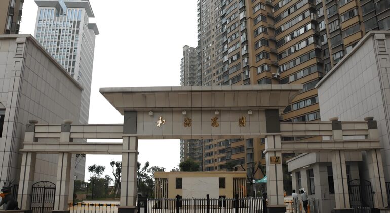 Gan Tie West Railway Station South Plot Project - Aluminum Alloy Doors and Windows Engineering Subcontract